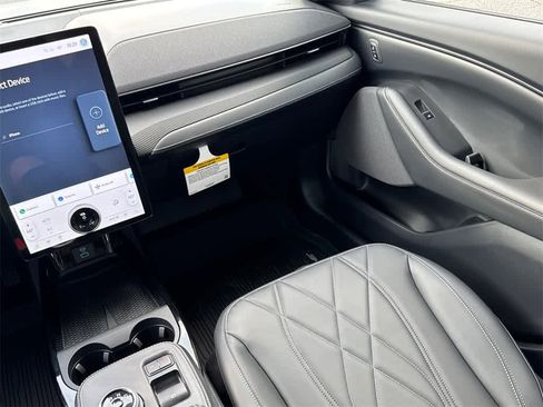 New 2024 Ford Mustang Mach-E Select w/ Comfort Package Lite image 21