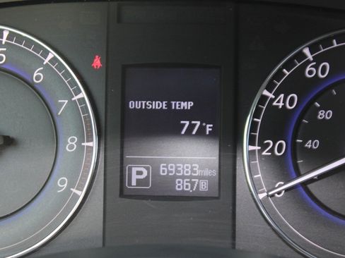 Used 2017 INFINITI QX50 AWD w/ Deluxe Touring Package image 23