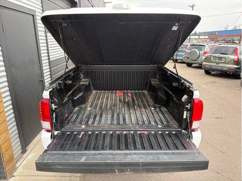 Used 2017 Toyota Tacoma SR w/ Tow Package AWD/4WD image 20