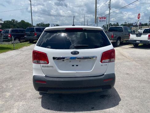 Used 2011 Kia Sorento EX w/ Premium Pkg FWD image 8