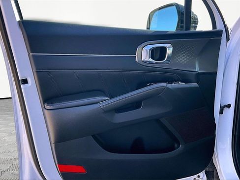 Used 2023 Kia Sorento SX image 23