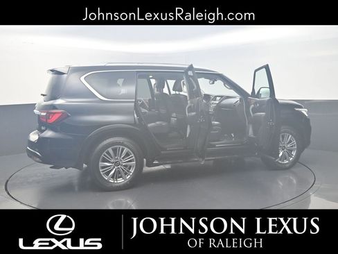 Used 2019 INFINITI QX80 Luxe image 25
