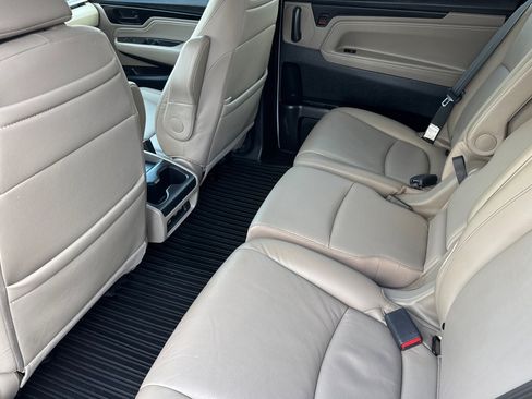 Certified 2023 Honda Odyssey Touring image 28