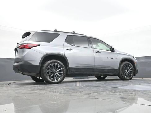 Used 2023 Chevrolet Traverse RS w/ LPO, Floor Liner Package AWD/4WD image 52