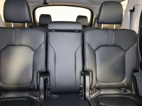 New 2025 Honda Pilot EX-L image 11