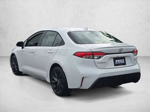 Used 2023 Toyota Corolla SE FWD image 8