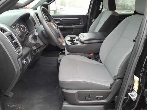 Used 2024 RAM 2500 Big Horn w/ Bed Utility Group image 18