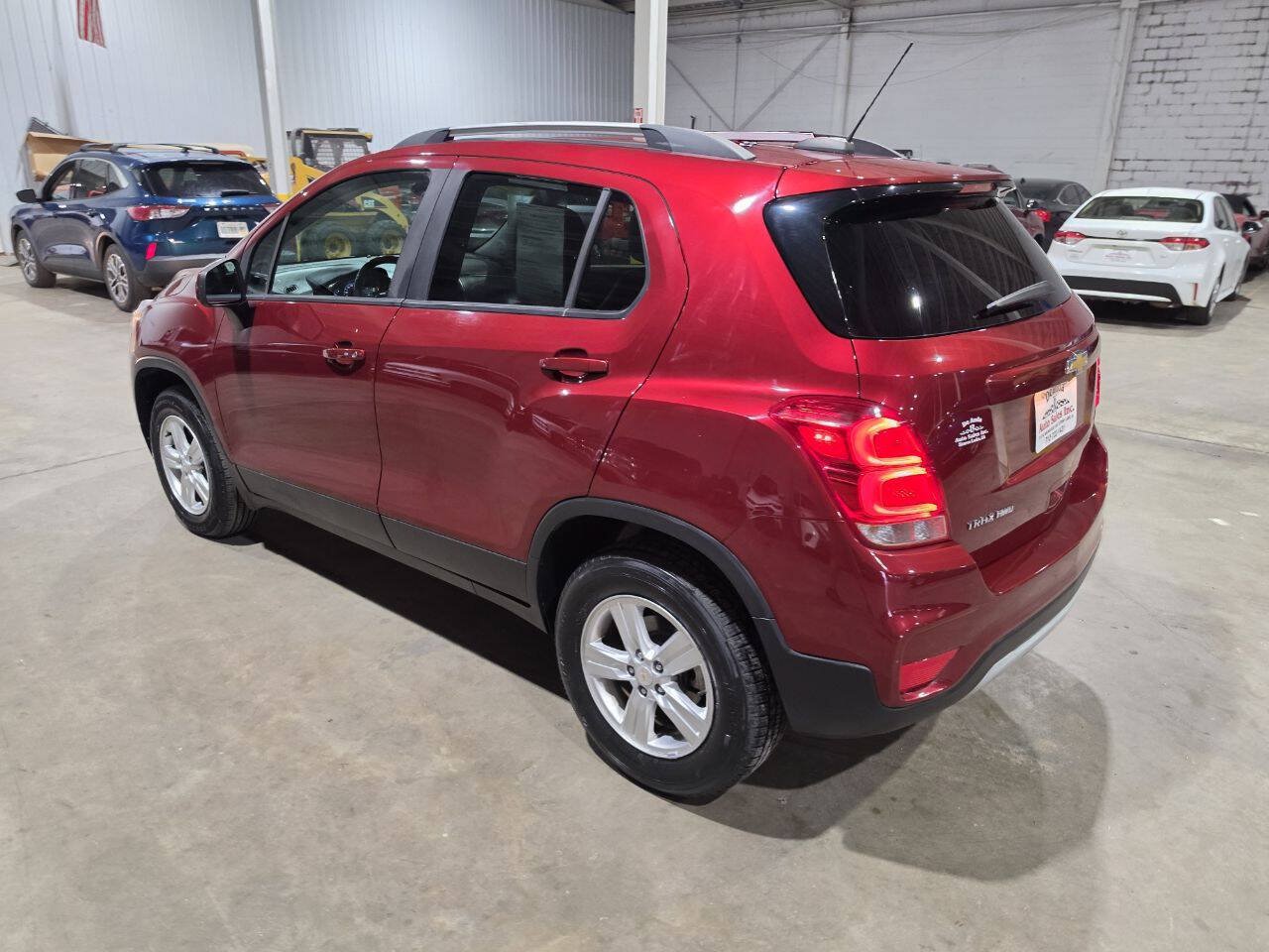 Used 2021 Chevrolet Trax LT w/ LT Convenience Package AWD/4WD image 7