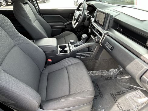 Certified 2026 Toyota 4Runner SR5 AWD/4WD image 10