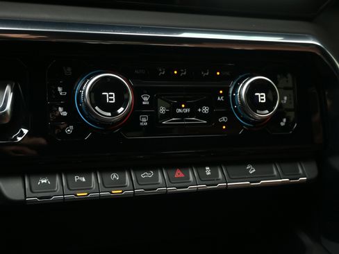 Used 2025 GMC Sierra 1500 Denali Ultimate image 21