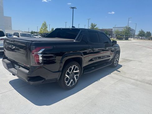 Used 2024 Chevrolet Silverado EV RST AWD/4WD image 3