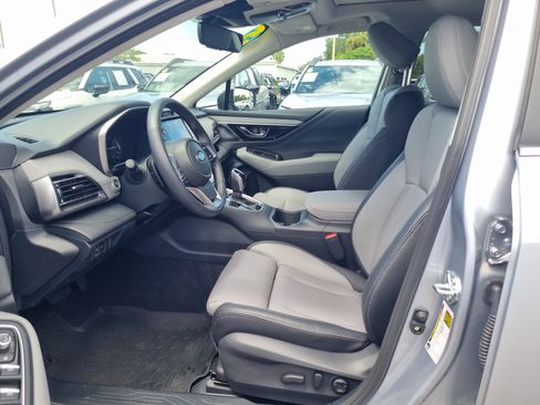 Used 2025 Subaru Outback Limited AWD/4WD image 21