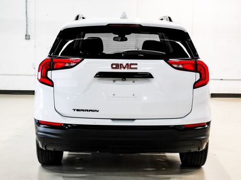 Used 2020 GMC Terrain SLE w/ Driver Convenience Package FWD image 8