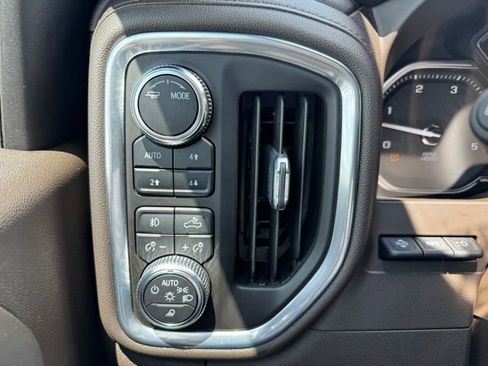 Used 2022 GMC Sierra 3500 Denali w/ Denali Ultimate Package AWD/4WD image 16
