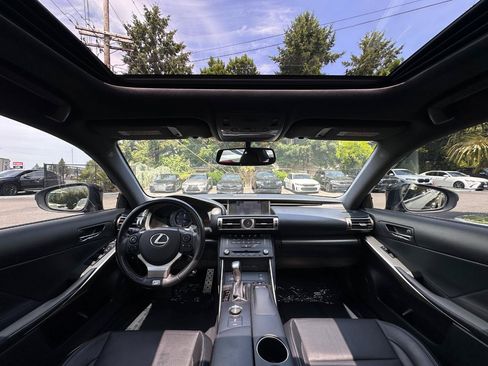 Used 2015 Lexus IS 250 w/ F-Sport Package RWD image 7