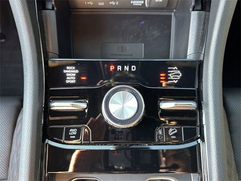 Used 2025 Jeep Grand Cherokee Summit w/ Adv Protech Group IV image 21