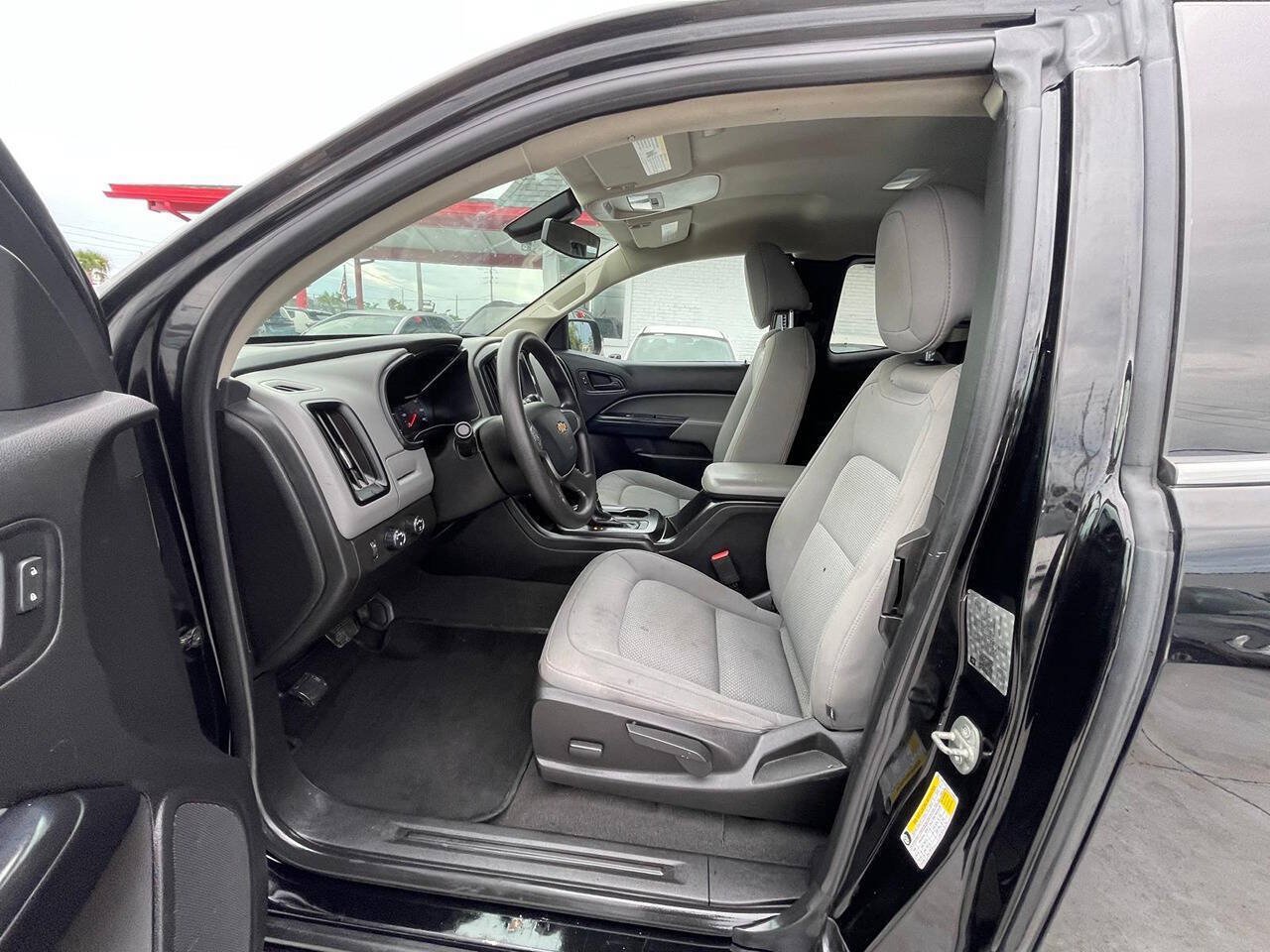 Used 2020 Chevrolet Colorado W/T w/ WT Convenience Package AWD/4WD image 13