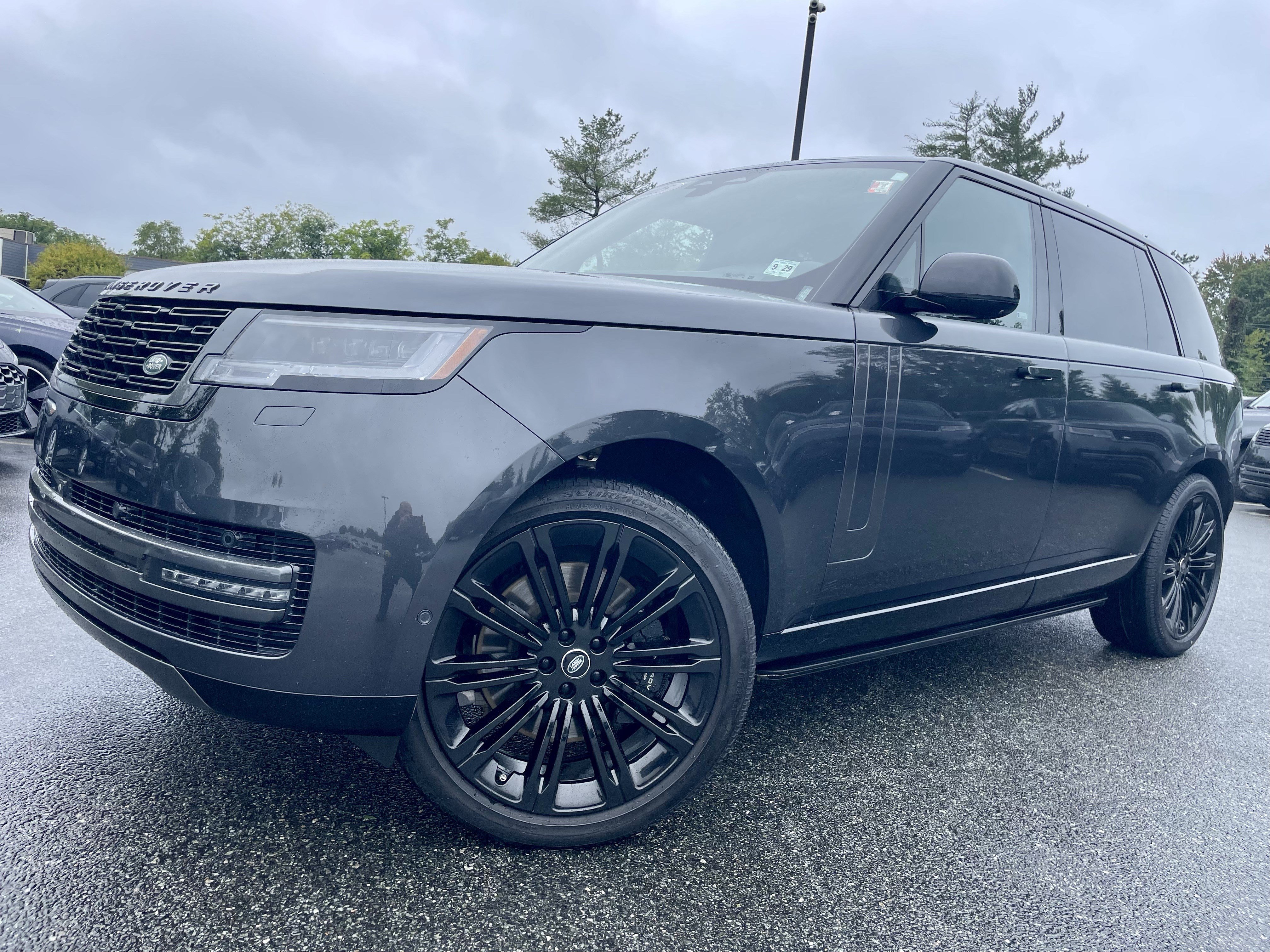 Used 2025 Land Rover Range Rover Long Wheelbase SE AWD/4WD image 38