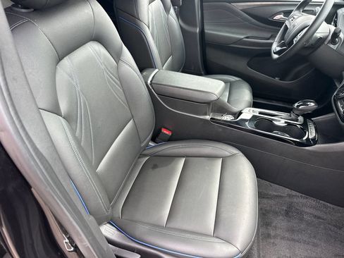 Used 2025 Buick Envista Sport Touring FWD image 13