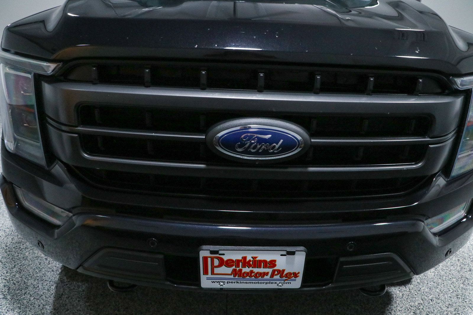Used 2022 Ford F150 Lariat w/ Equipment Group 502A High AWD/4WD image 4