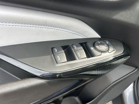 New 2026 Chevrolet Trax LT w/ Sunroof Package image 13