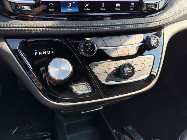 New 2027 Chrysler Pacifica Select FWD image 17