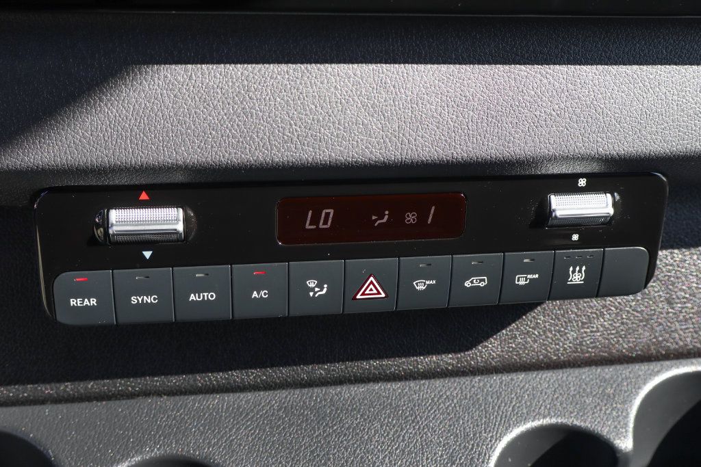 Used 2026 Mercedes-Benz Sprinter 2500 image 36