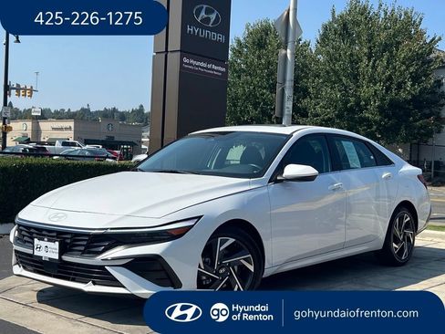Certified 2025 Hyundai Elantra SEL FWD image 1