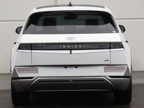 Used 2023 Hyundai Ioniq 5 Limited image 7