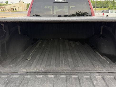 Used 2022 RAM 1500 Laramie w/ Sport Appearance Package AWD/4WD image 9