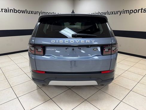 Used 2022 Land Rover Discovery Sport SE image 5