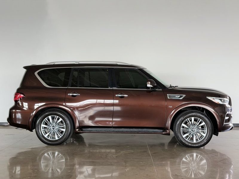 Used 2019 INFINITI QX80 Luxe AWD/4WD image 8