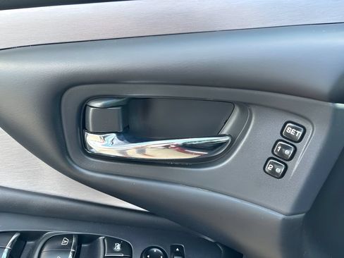 Used 2020 Nissan Murano SL w/ Moonroof Package AWD/4WD image 11