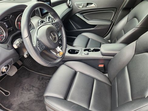 Used 2020 Mercedes-Benz GLA 250 image 14