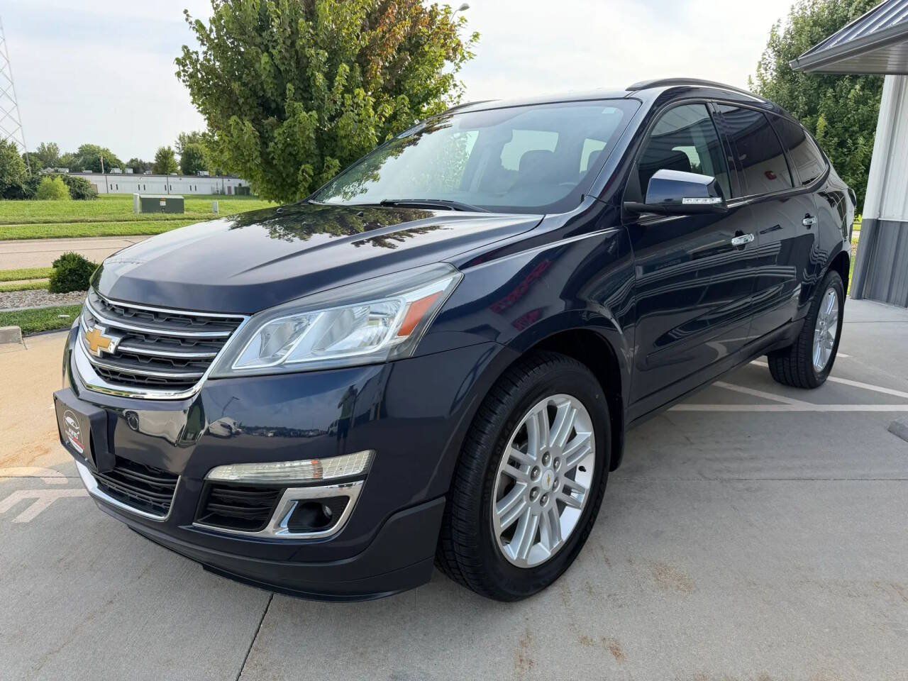 Used 2015 Chevrolet Traverse LT FWD image 8