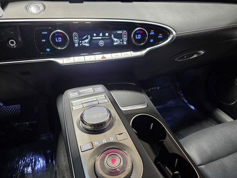 Used 2025 Genesis GV70 2.5T image 27
