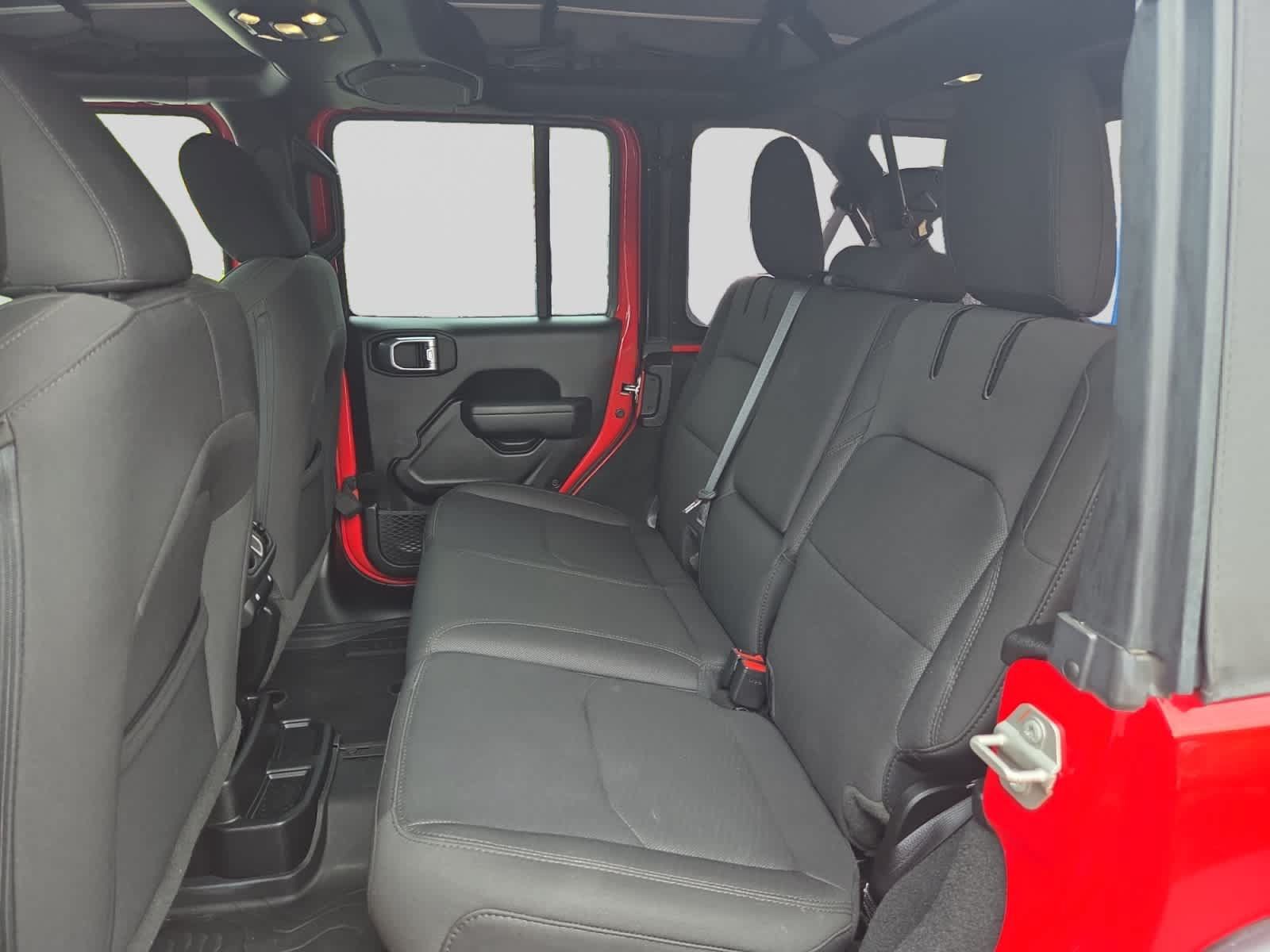 Used 2023 Jeep Wrangler Unlimited AWD/4WD image 17