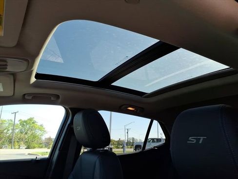 New 2026 Buick Encore GX Sport Touring FWD image 15