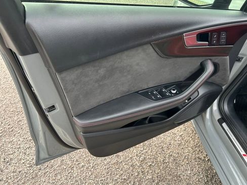 Used 2021 Audi S4 Premium Plus w/ Premium Plus Package image 12