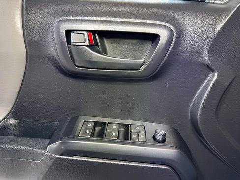 Used 2021 Toyota Tacoma SR image 19