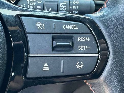 Used 2023 Honda Pilot Sport image 19