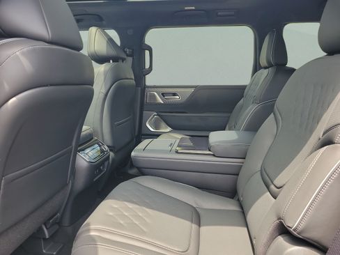 New 2027 INFINITI QX80 Autograph w/ Premium Cargo Package AWD/4WD image 22