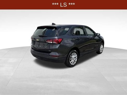 Used 2022 Chevrolet Equinox LS AWD/4WD image 7