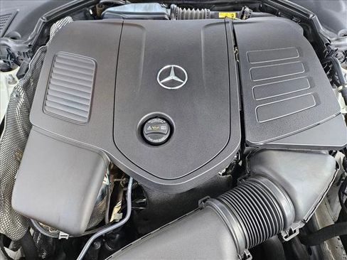 Used 2023 Mercedes-Benz C 300 Sedan image 21