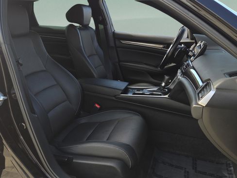 Used 2021 Honda Accord Sport image 18