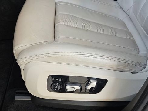 Used 2021 BMW X5 xDrive40i w/ Convenience Package image 27