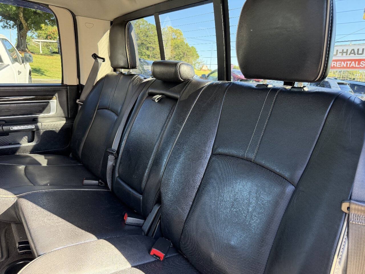 Used 2015 RAM 1500 Limited RWD image 19