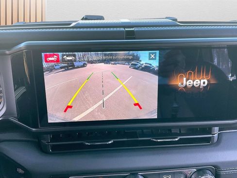 New 2026 Jeep Wrangler Unlimited Sahara AWD/4WD image 15