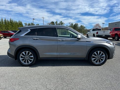 Used 2021 INFINITI QX50 Luxe image 2
