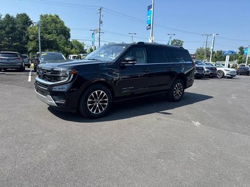 Certified 2025 Ford Expedition Max Platinum AWD/4WD image 3